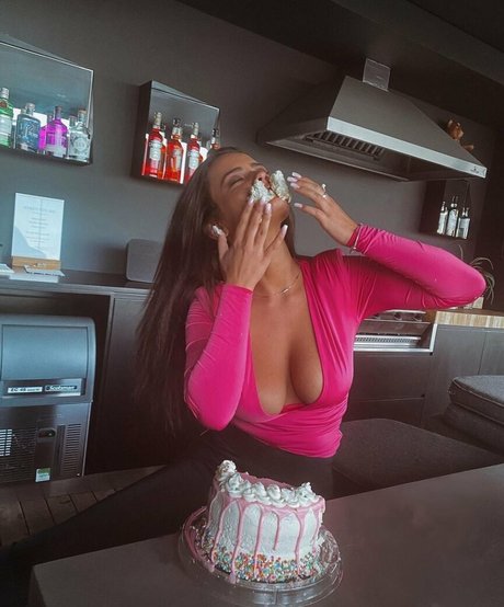 waitress onlyfans nudes images