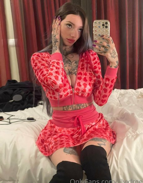 lilyxfree nude star images