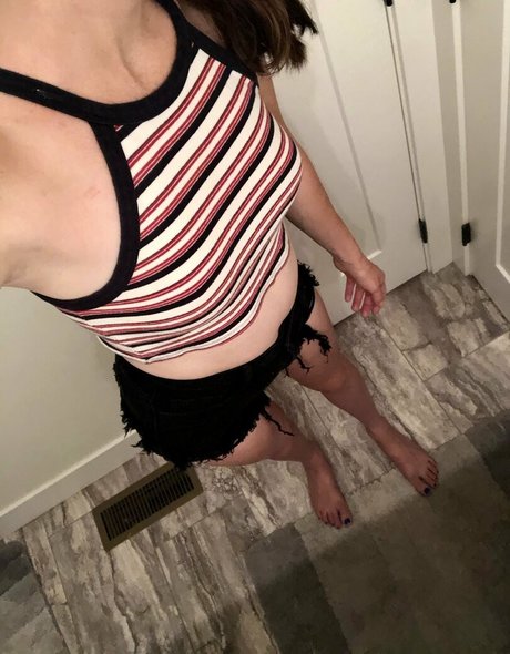 KittenShrooms hot star pic