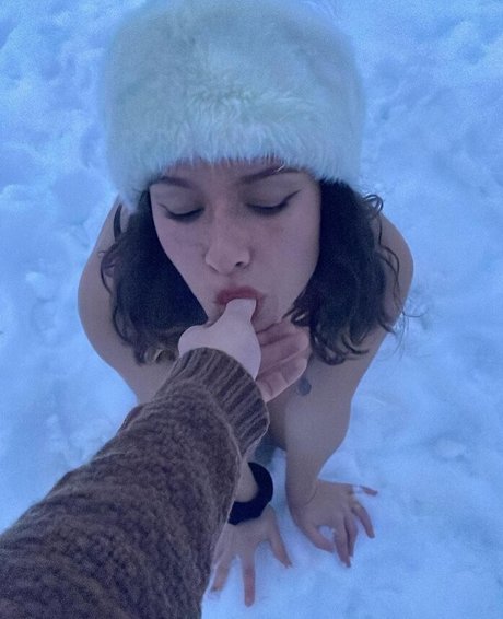 ivana ily beautiful star archive