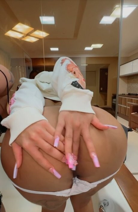 Hillary Fabii star art image