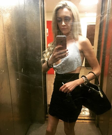 huge fake tits onlyfans free picture