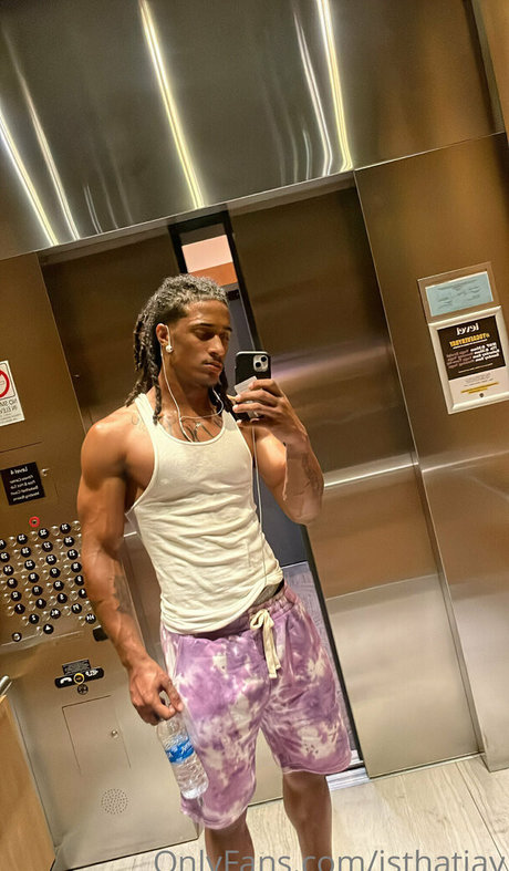 isthatjay exclusive model picture