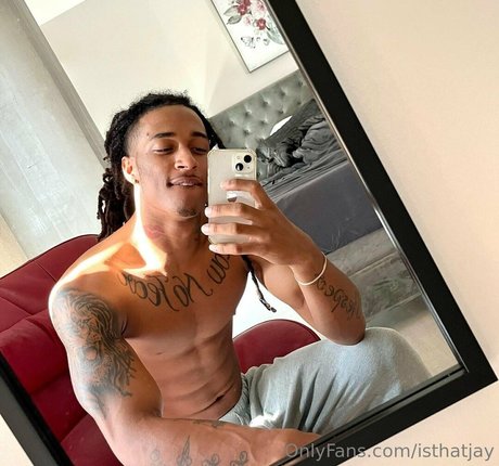 flat chested onlyfans hd pics