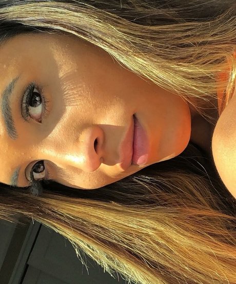 Cassia Fernandez star perfect pictures