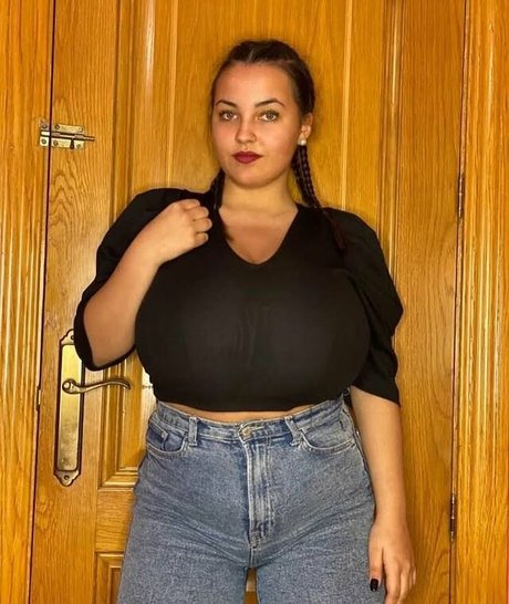 chubby kitty onlyfans adult image