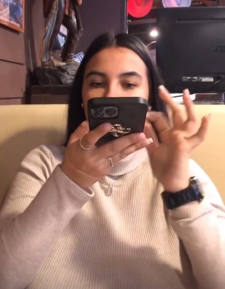 Anneris18 erotic star archive