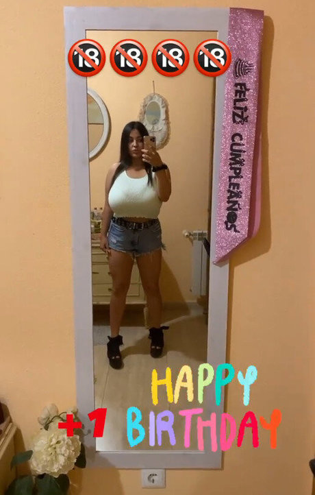 Anneris18 nice model pics