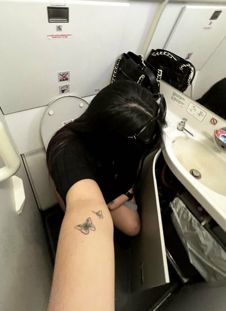 Anneris18 star free img