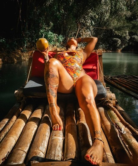 ItsJustRocky exclusive model picture