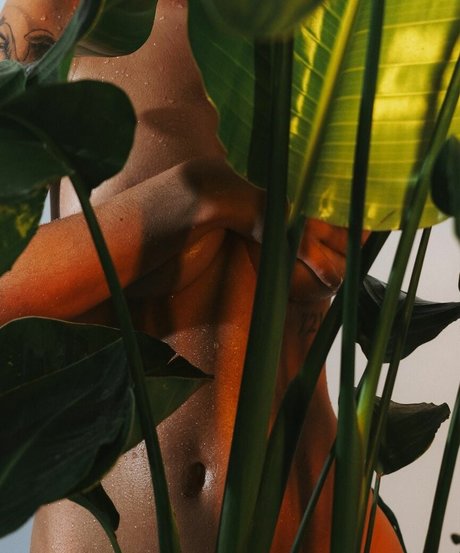 female popular onlyfans sexy xxx photos