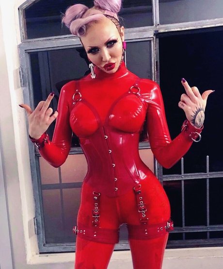 My Little Vronie adult actress img