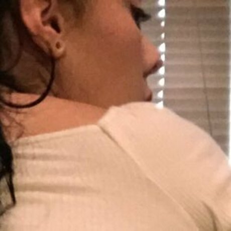 kashabaee model art pic