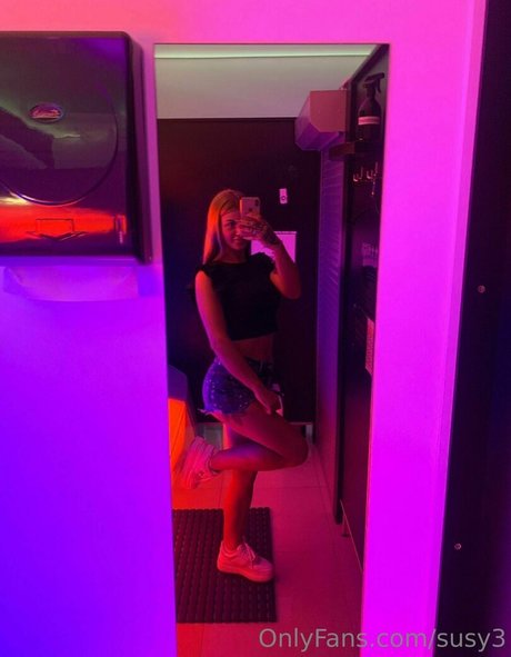 susy3 xxx star image