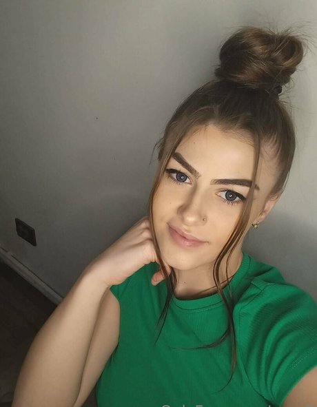 susy3 beautiful actress image