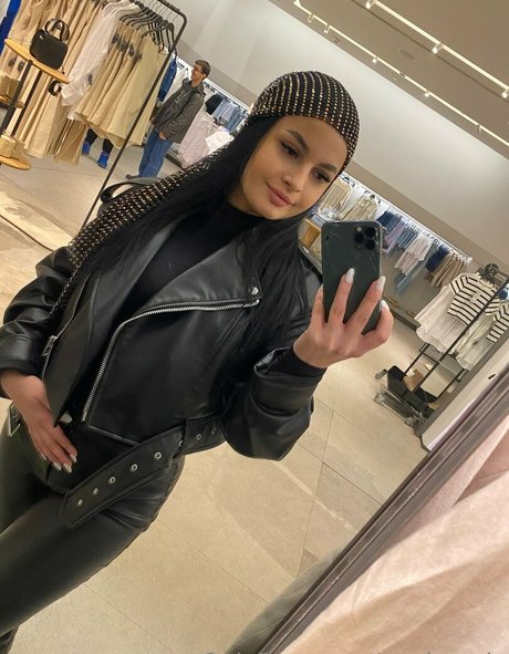 paola only star nice galleries