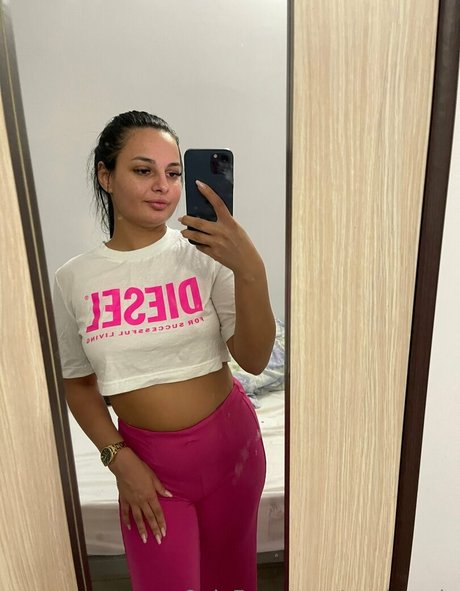 paola only star beautiful images