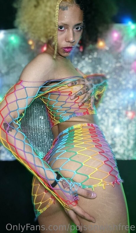 poisonwishfree model hot picture