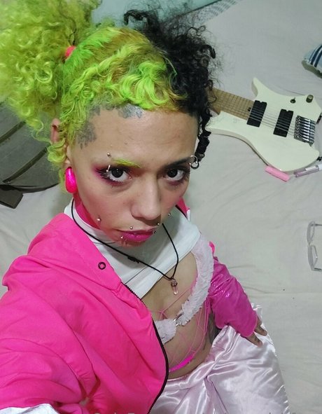 poisonwishfree beautiful pornstar pic