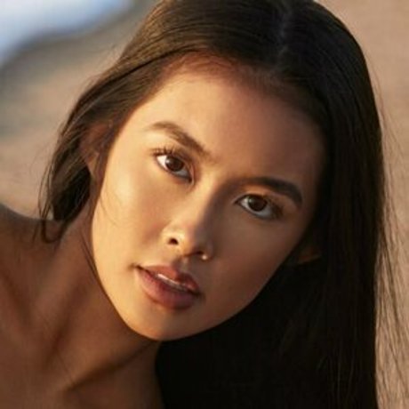 mirror selfie onlyfans xxx archive