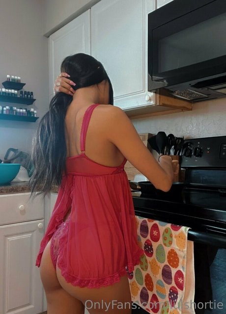 lulshortie nudes model pictures