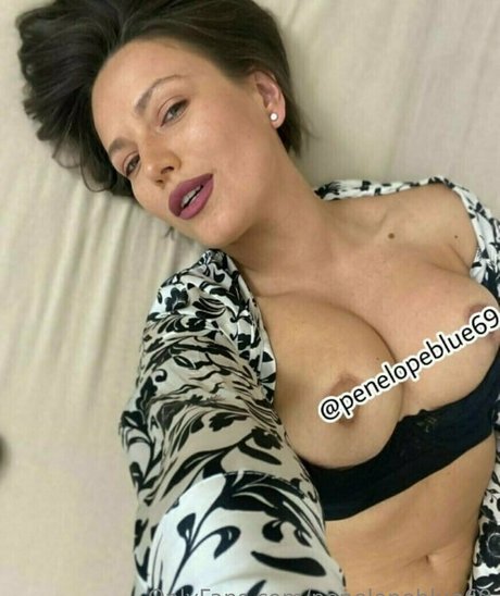 penelopeblue69 model xxx gallery