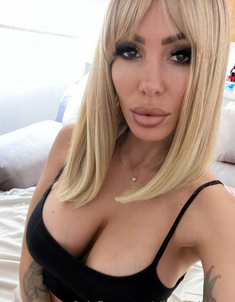 silviasiciliaxxx sex pornstar pictures