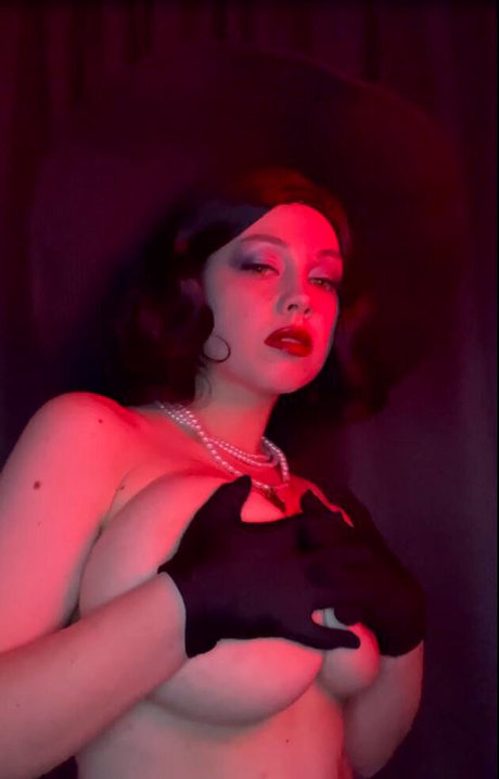 dahlia cosplay model pornographic photos