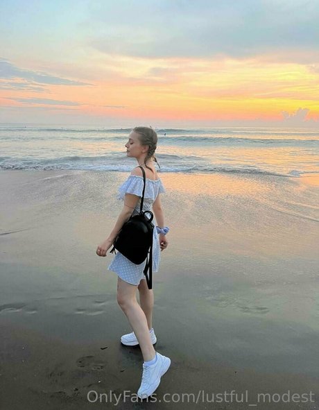 lustful modest pretty model photos