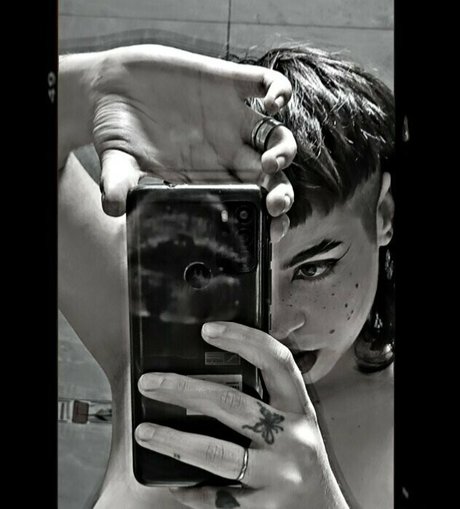 chicks with dicks onlyfans porno galleries