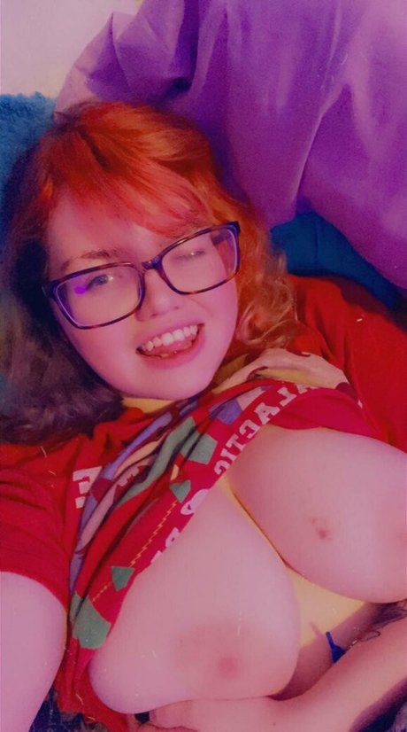 busty solo onlyfans hot images