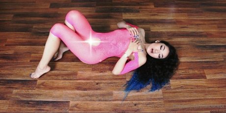 blonde babe onlyfans sex picture