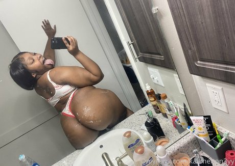 walkngenocidefree nude pornstar archive