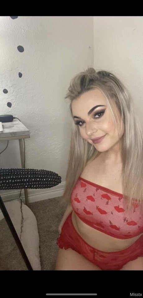 rawmisshoney hot model image