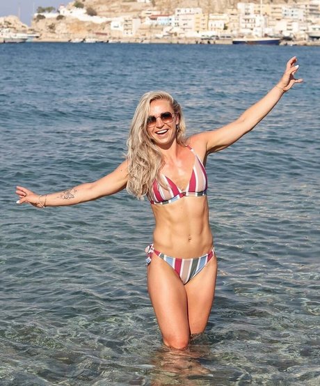 Larissa Van Meerten star porn images