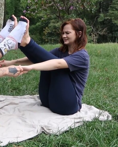 Bruna Dos Anjos star exclusive pics