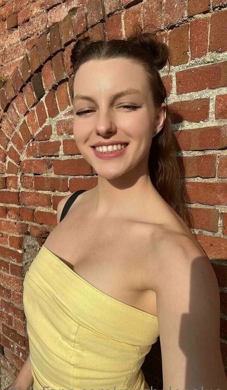 misshelenalue pornstar art archive