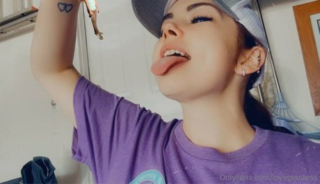 ukraine teen onlyfans hot nude pic