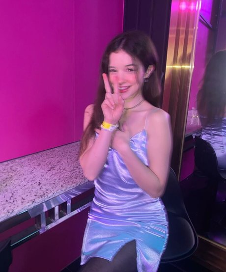 A Bit Rebecca model adult pic