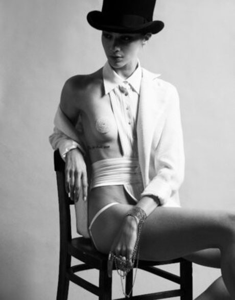 Emma Appleton pretty actress pic