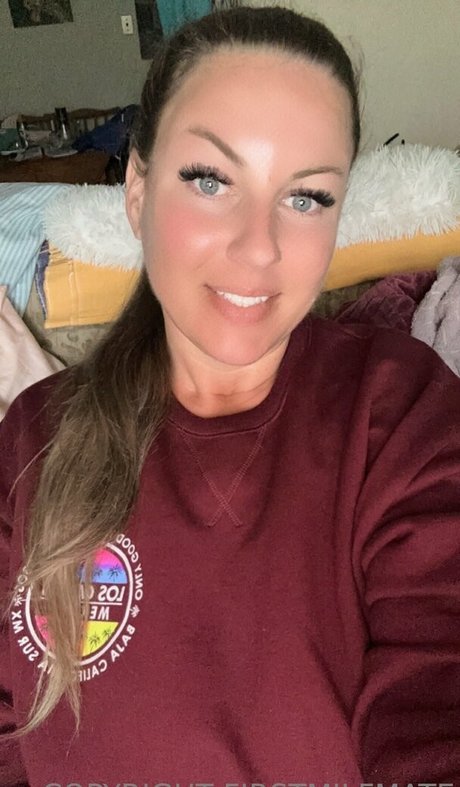 firstmilfmate exclusive star images