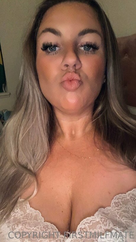 firstmilfmate art star image