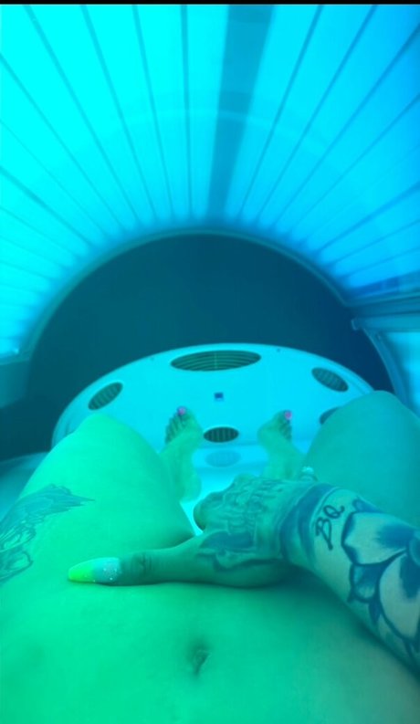 missmeenaofficial pornographic star image