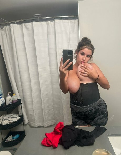 maddielovezyou2333 model perfect image