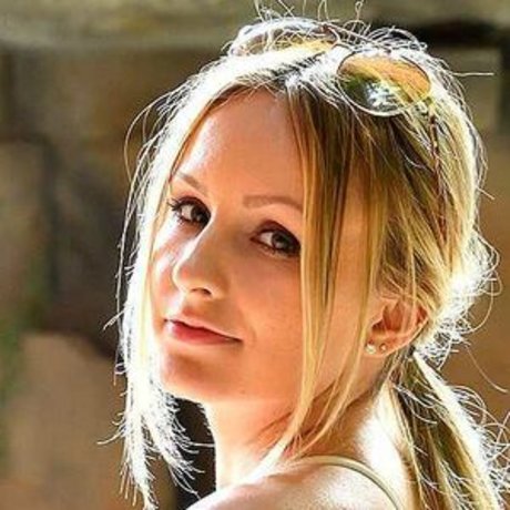 Giselle Rae hot actress photo