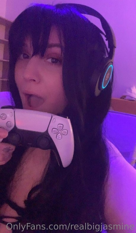 realbigjasmine pornstar sex photo