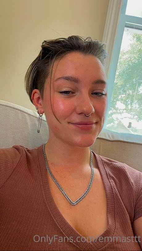 emmasttt sex model pictures