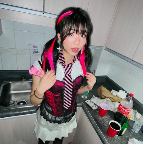 Olivia Sun hot model pictures