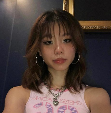 Olivia Sun nice star photo