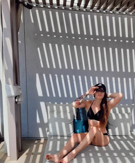 bundaddy perfect model image